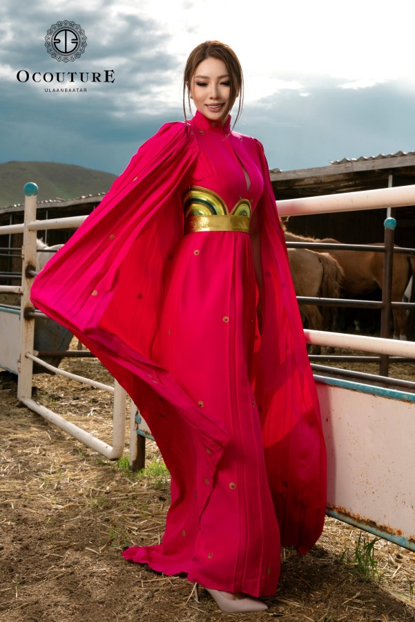 ФОТО: O Couture Mongolian Fashion Brand наадмын гоёлын загваруудаа танилцууллаа