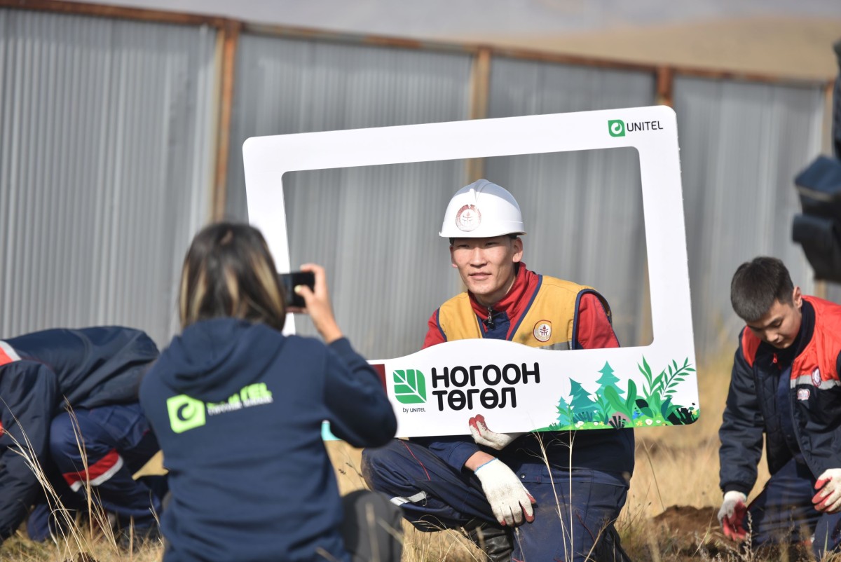Тавантолгой түлшийнхэн 1000 ширхэг мод тарилаа